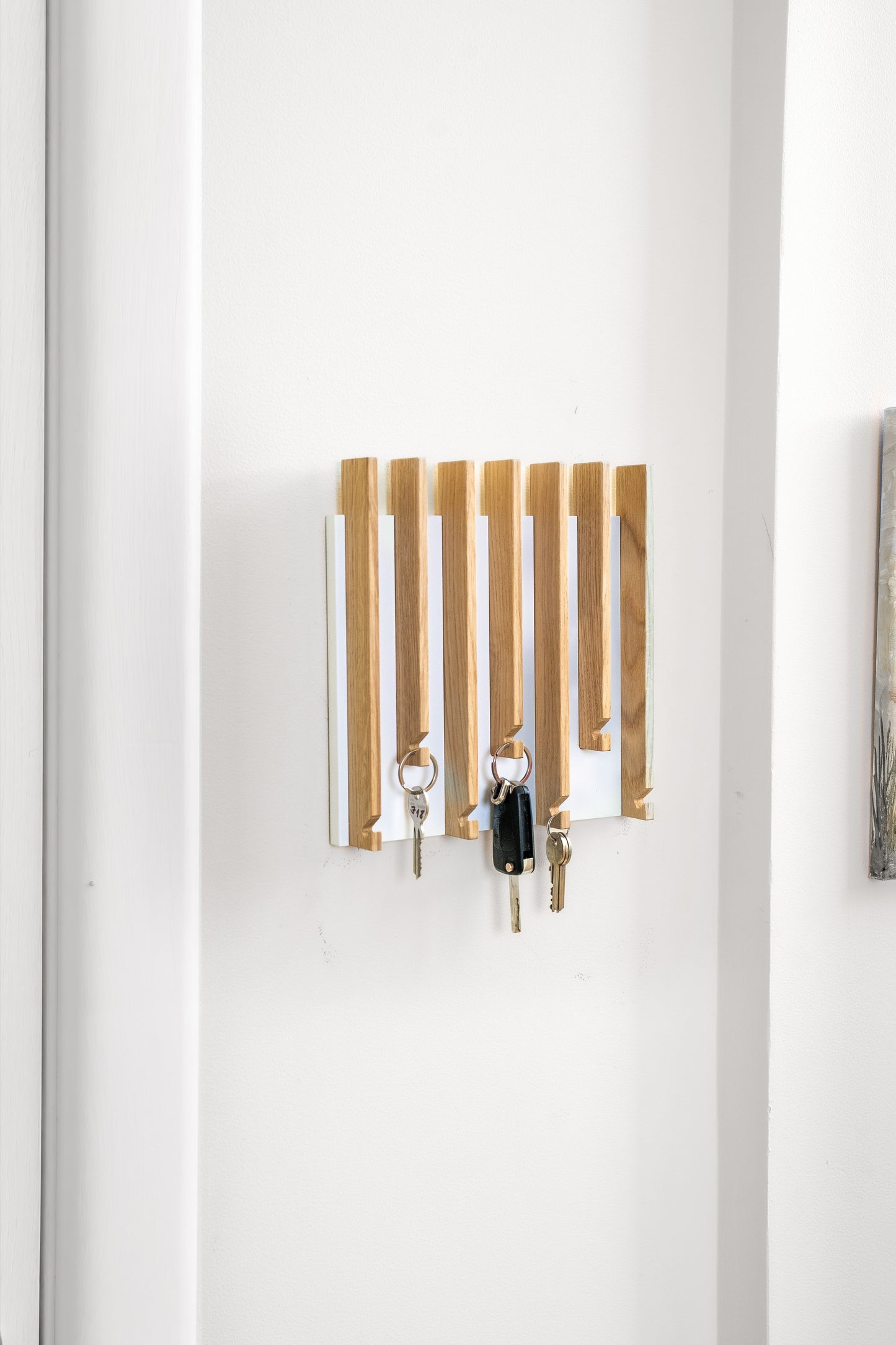 Natural color Oak Modern Entryway Key holder with no shelves