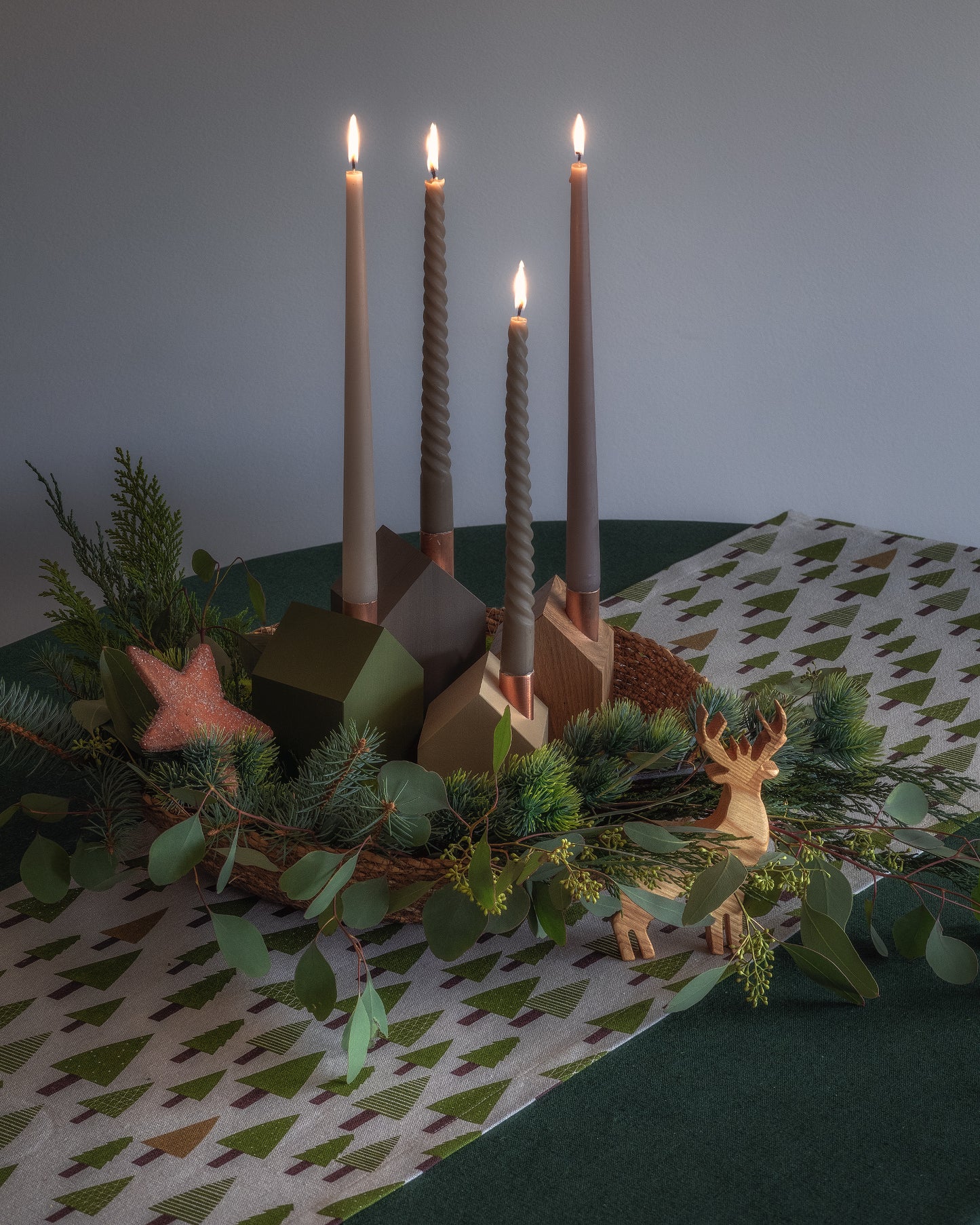 Table runner FOREST STORY