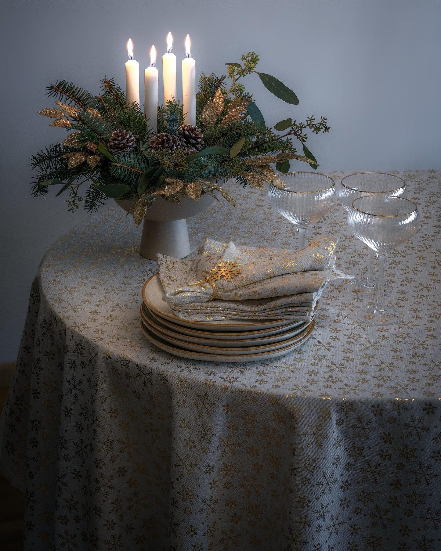 Tablecloth SHINING SNOWFLAKES