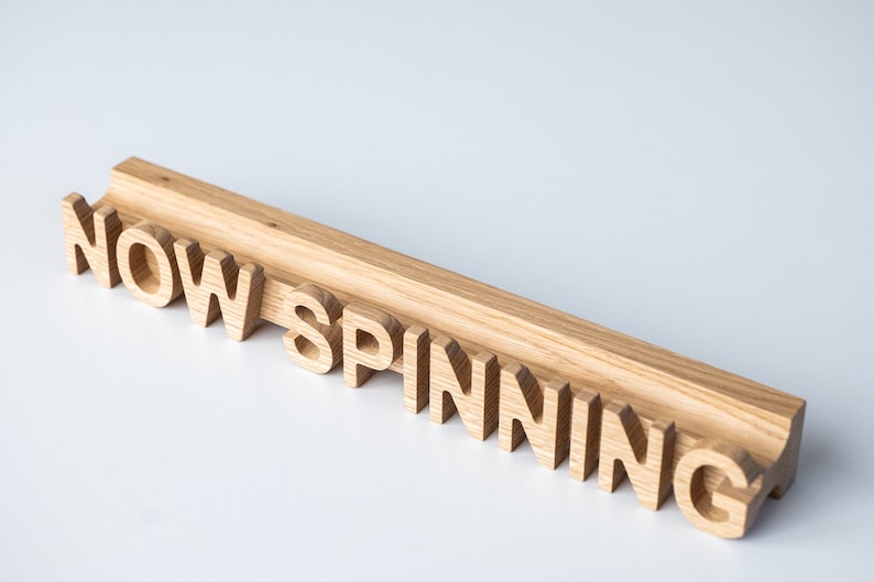 Vinyl record display "Now spinning"