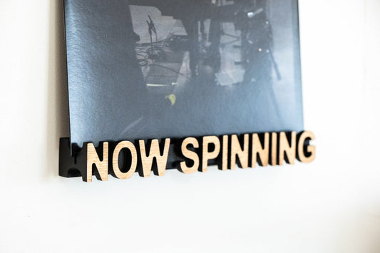 Vinyl record display "Now spinning"