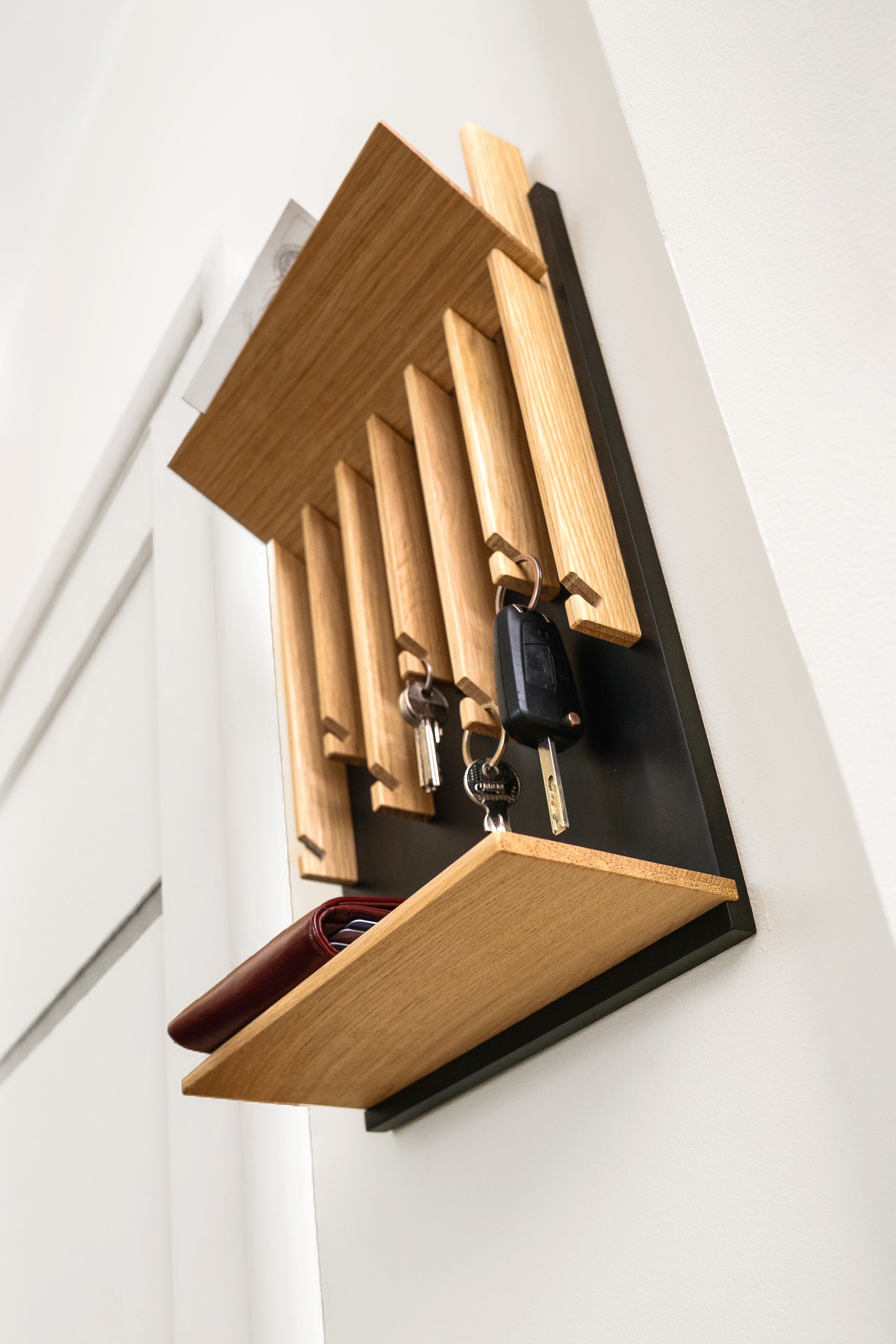 Natural color Oak Modern Entryway Key holder with 2 shelves