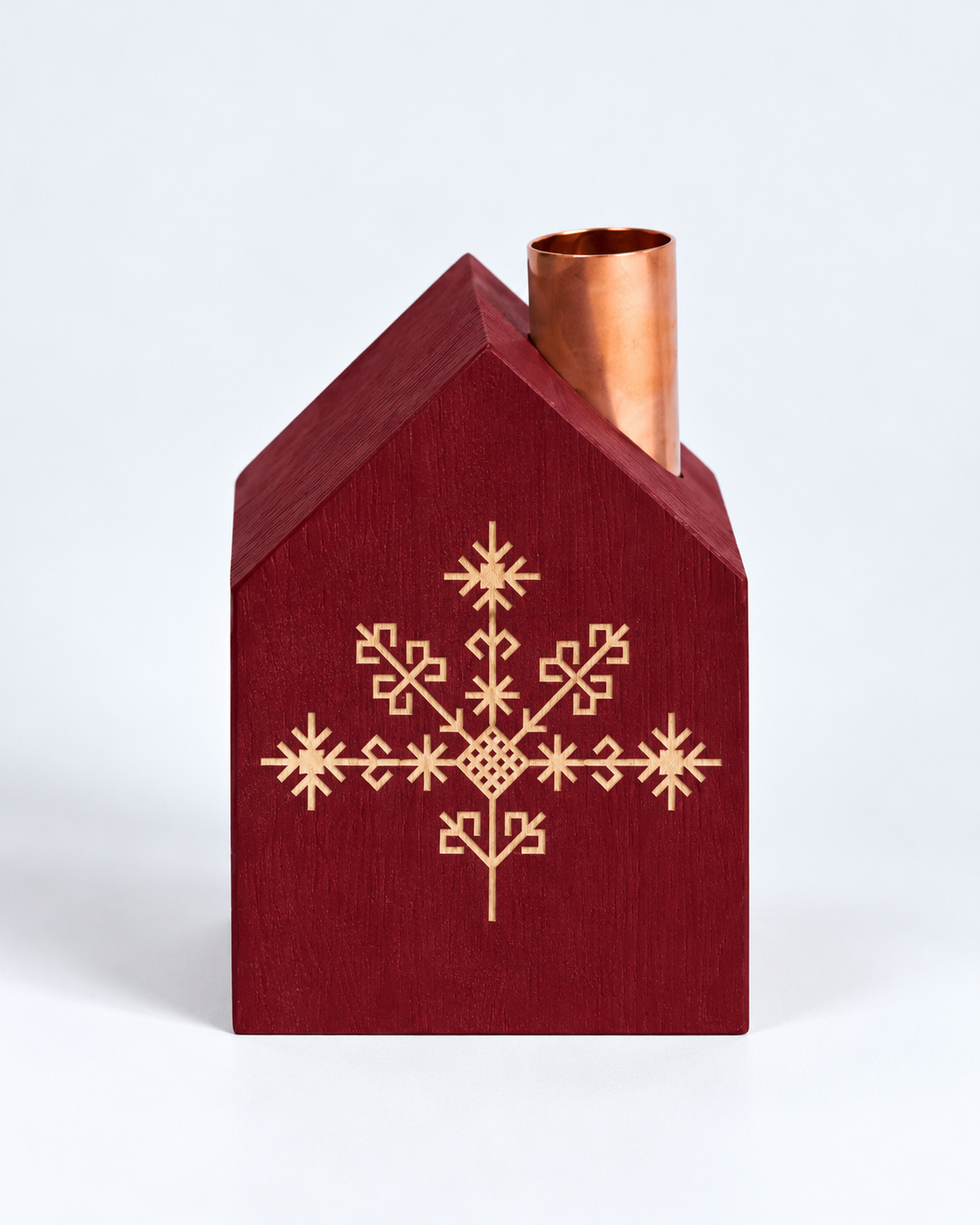 Dark red house candle holder M – Austras koks