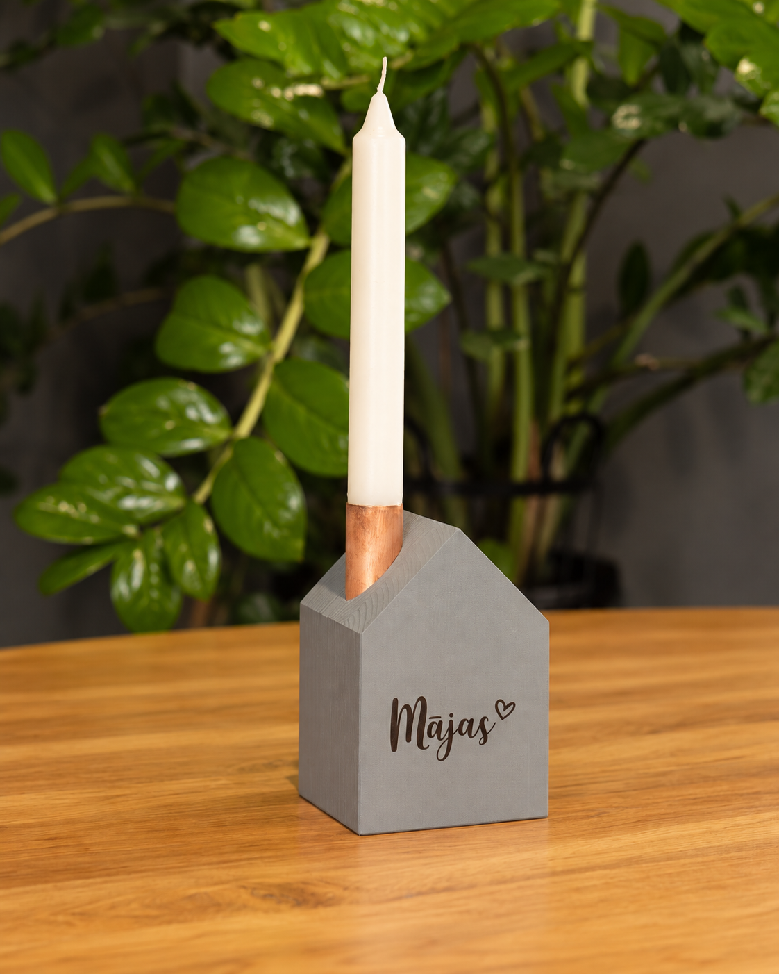 Gray house candle holder – Mājas