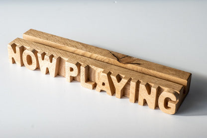 Vinyl record display "Now playing"