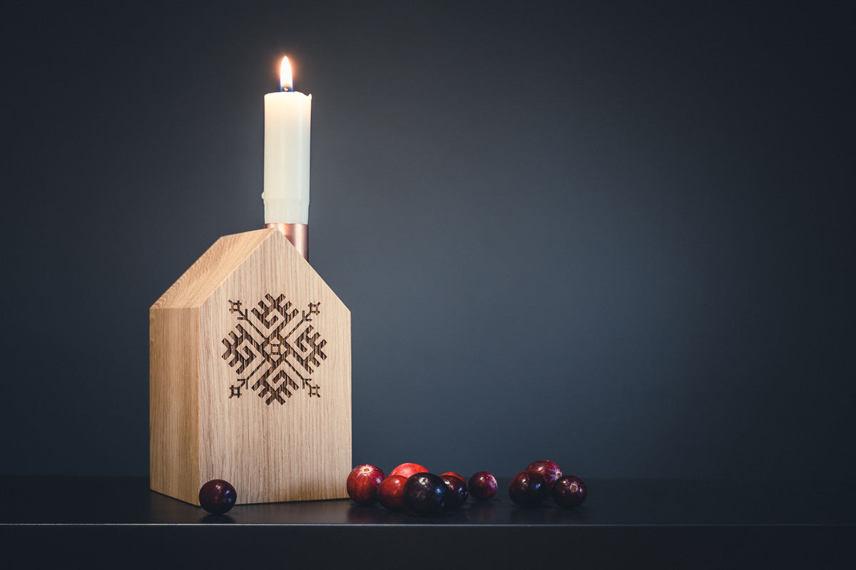 Oak house candle holder XL – Pērkonkrusts