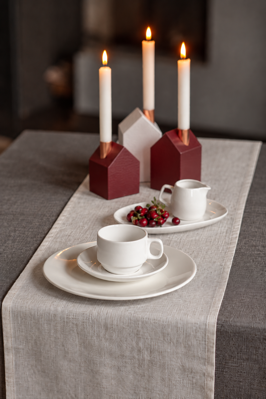 Red-white-red house candle holder set